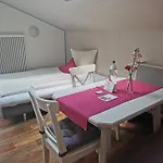 Haus Monika 아파트 외치