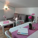 Haus Monika 아파트 *