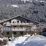 Haus Monika 외치