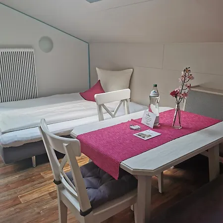 Haus Monika 아파트 외치